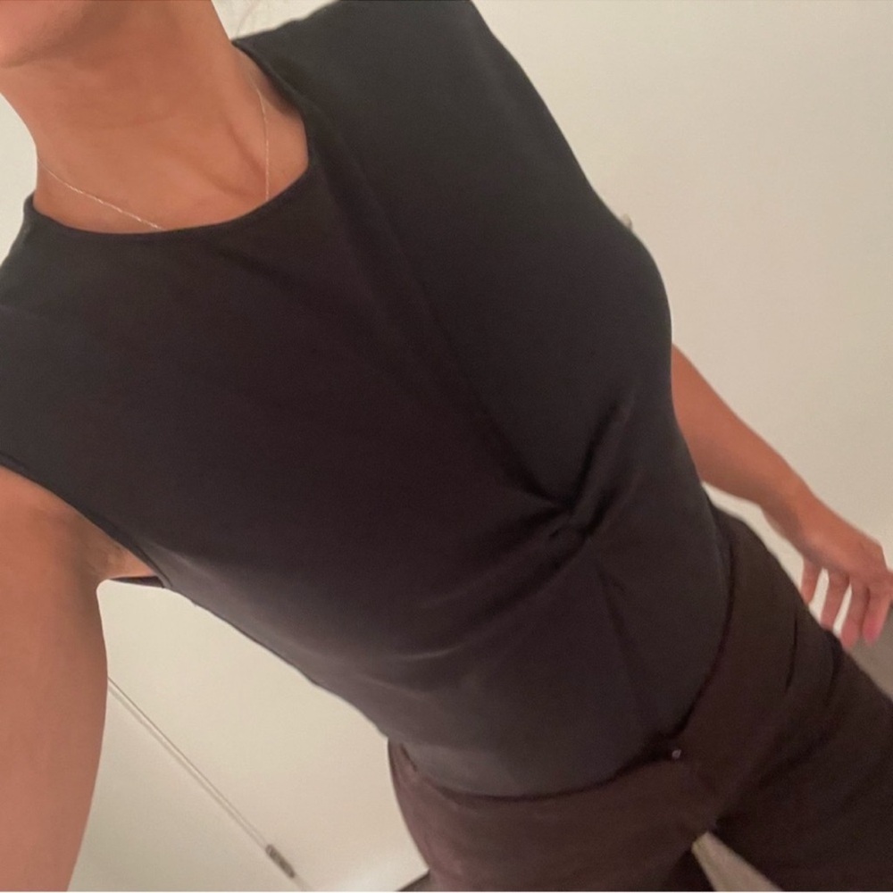 Zara black medium ruched middle bodysuit with short cap sleeves